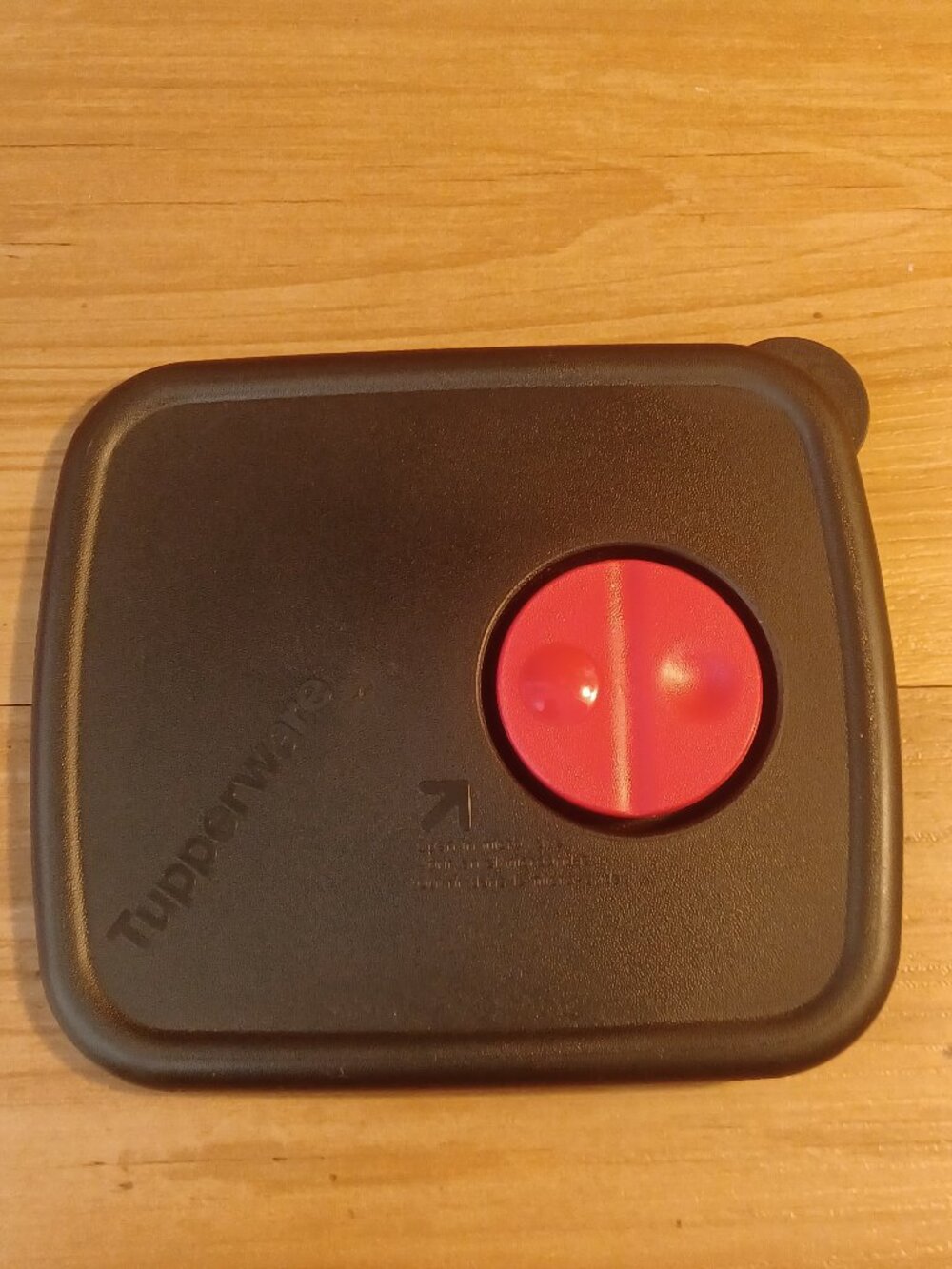 Tupperware Rock N Serve Replacement Lid #3386A-6 Black